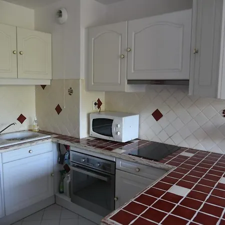Appartamento Charming Apt With Terrace Near The Sea